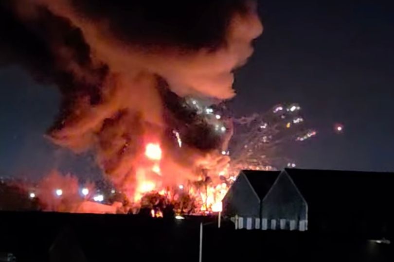 Wild fireworks explosion causes firefighter to flee as industrial unit ...