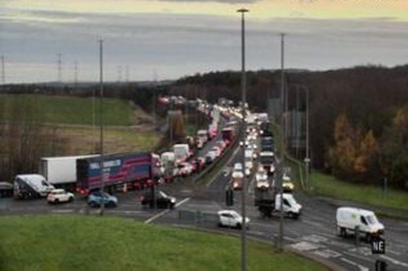 Rush hour crash closes Edinburgh A720 bypass as police ask drivers to ...