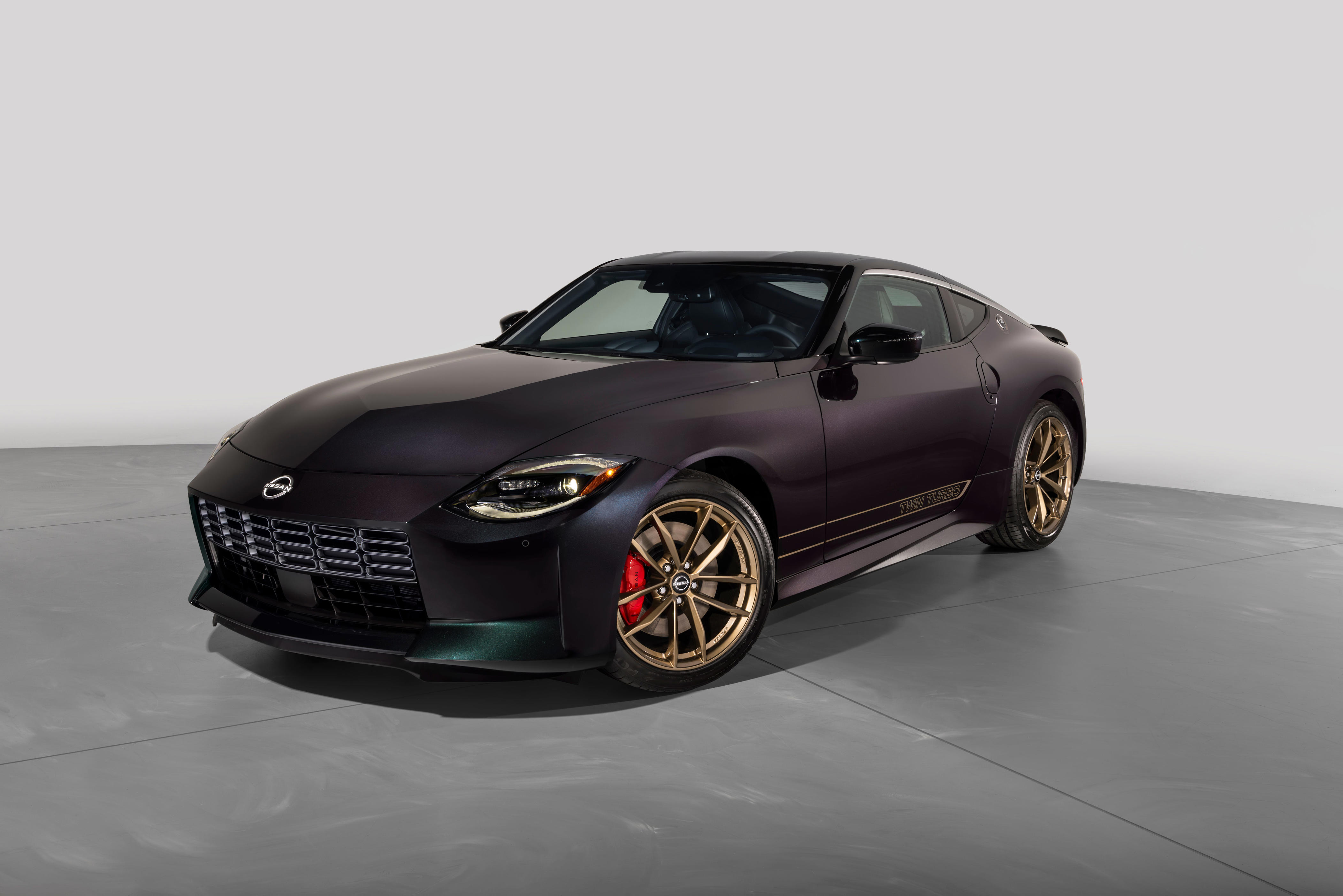 Nissan leans into '90s trend with $57,000 purple sports car