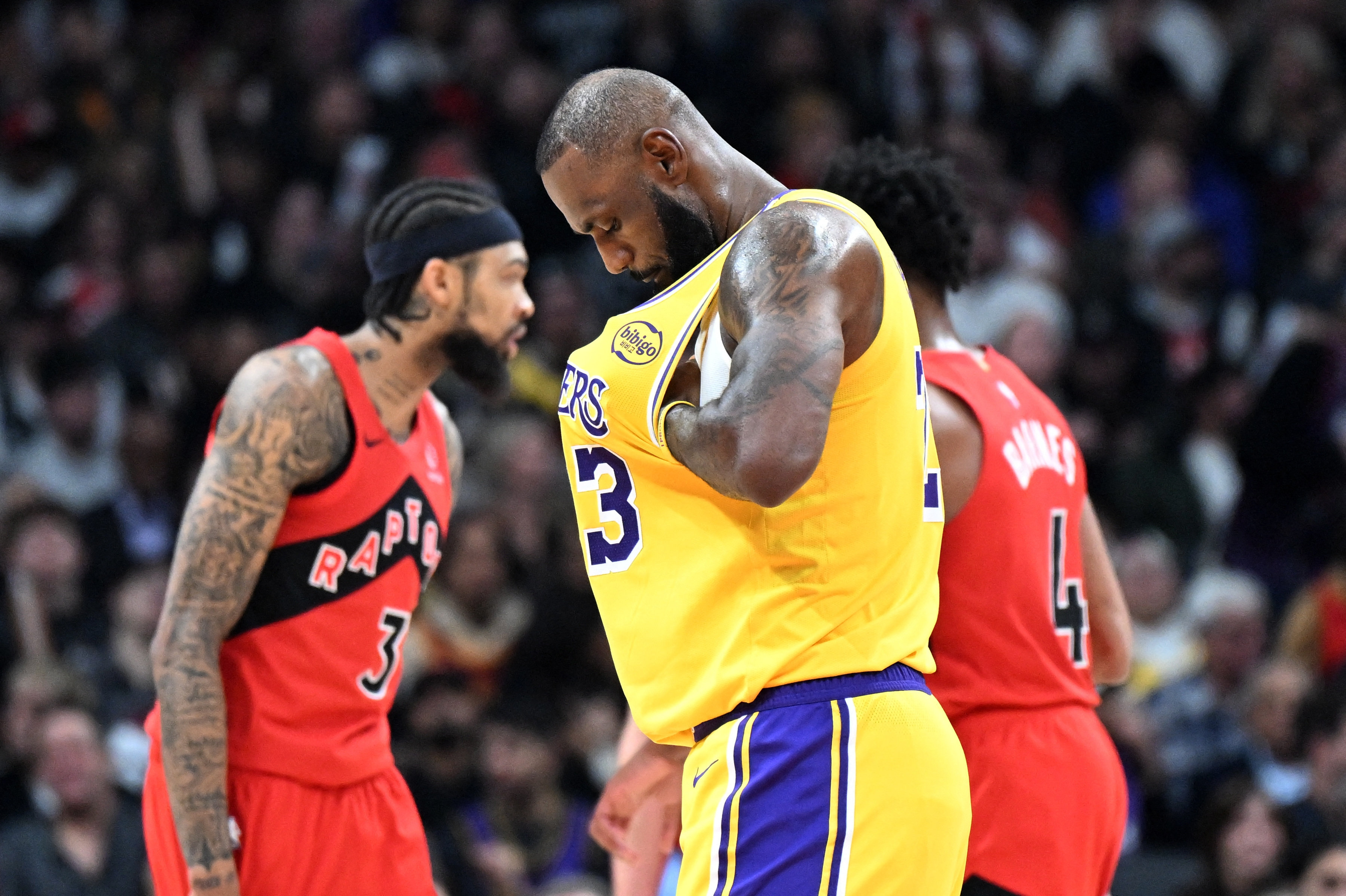 Vild LeBron James-stime slutter efter 18 år og 1297 kampe
