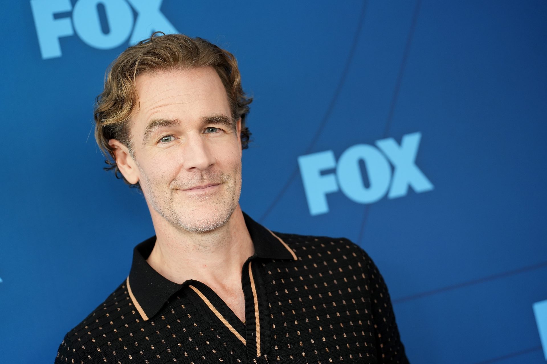 james-van-der-beek-auctions-dawson-s-creek-items-to-pay-for-cancer