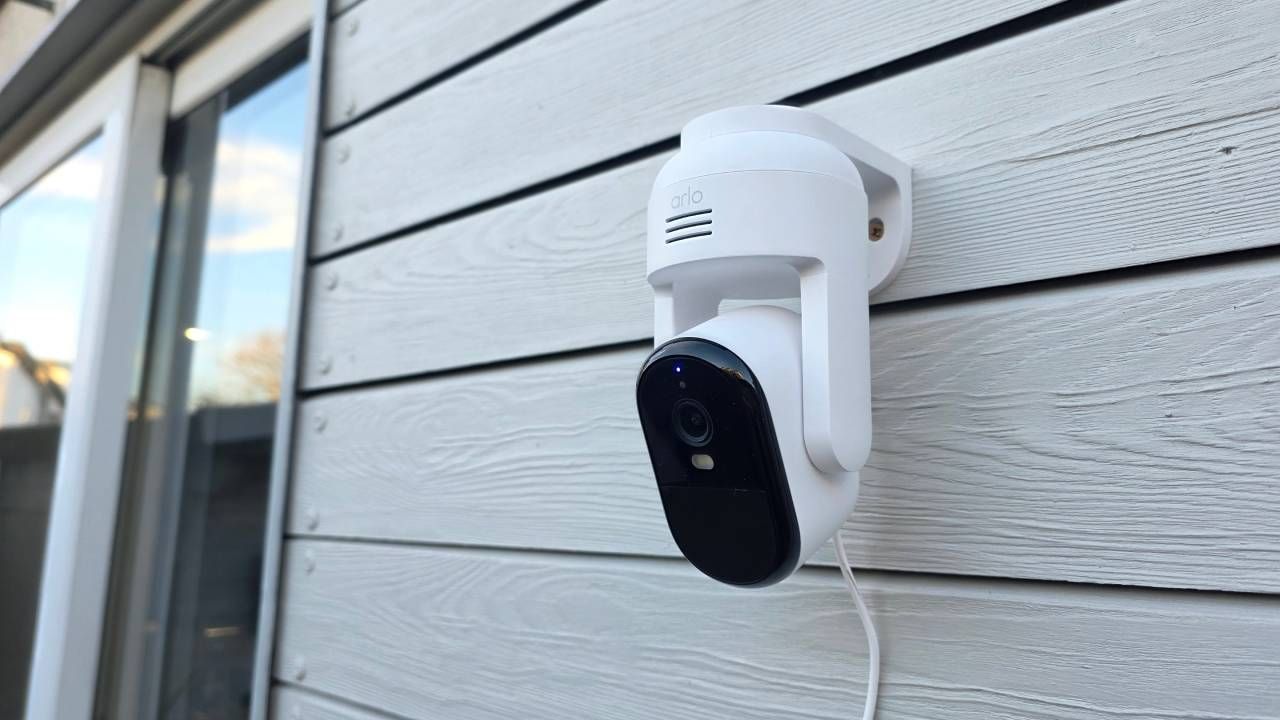 Arlo Essential 3 2K pan-tilt security camera review: well priced camera ...