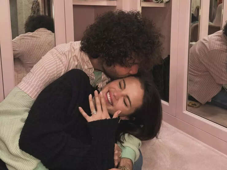 Selena Gomez & Benny Blanco share cozy first Christmas moments as newlyweds  &mdash; looks straight out, netizens can't get enough
