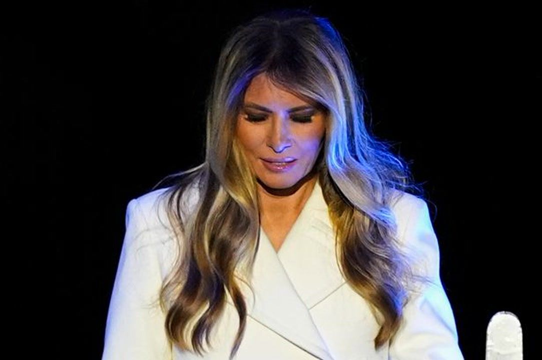 FOX News viewers say Melania Trump 'looks like a hostage' during White ...
