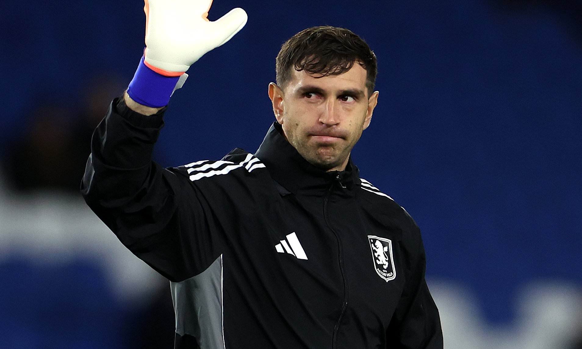 Emi Martinez fitness update ahead of Arsenal clash
