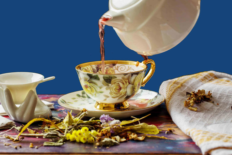 The #1 tea dietitians recommend for a longer life (and it's probably in ...