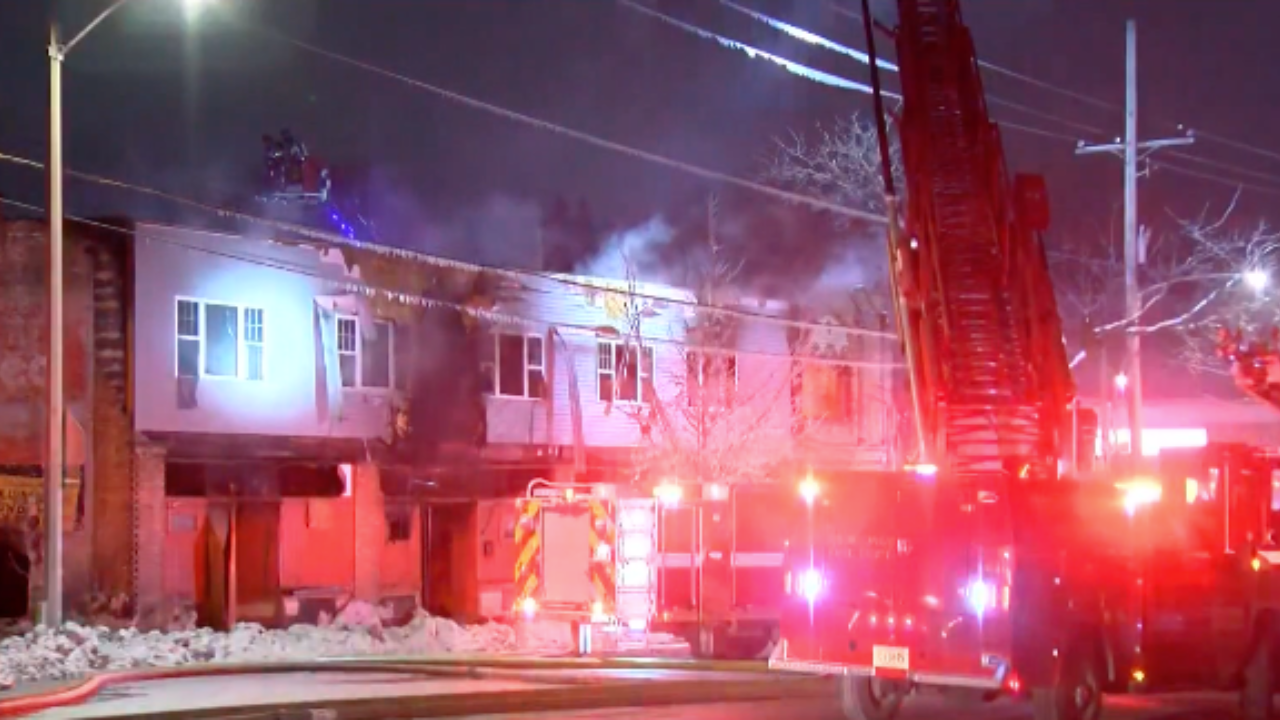 Residents evacuated as crews battle vacant building fire in Milwaukee
