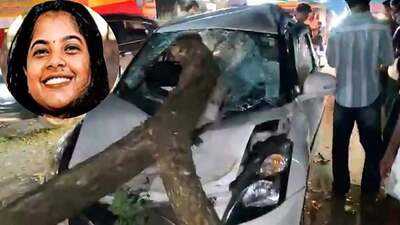Woman dies after tree branch falls on car in Thrissur
