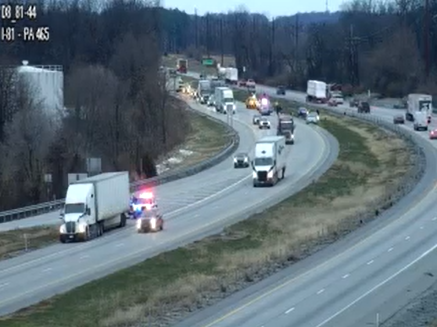 Update: All lanes reopen on I-81 after morning crash