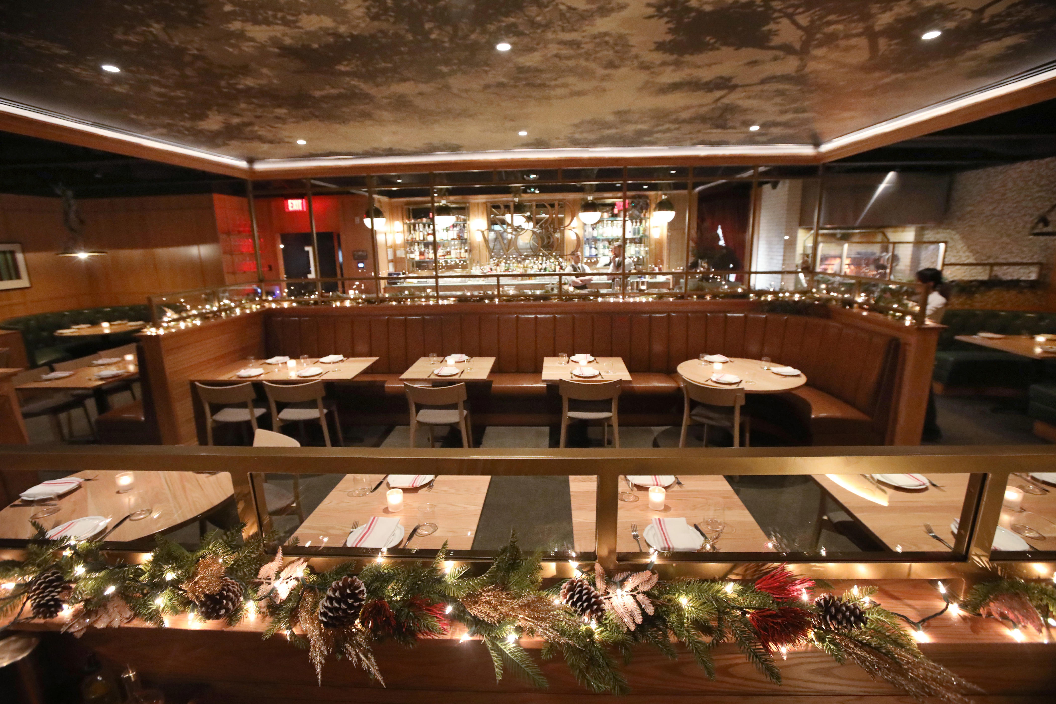 What Restaurants Are Open On Christmas Eve 2026