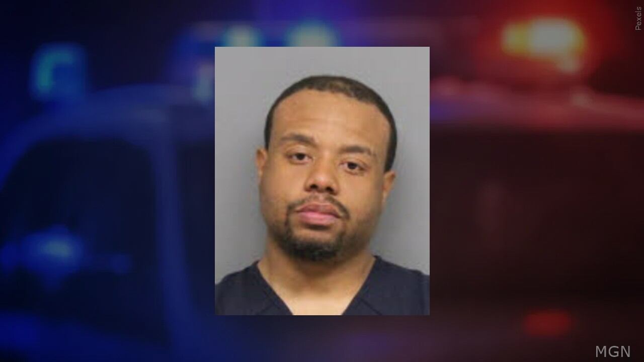 Lincoln man arrested after stabbing at downtown parking garage