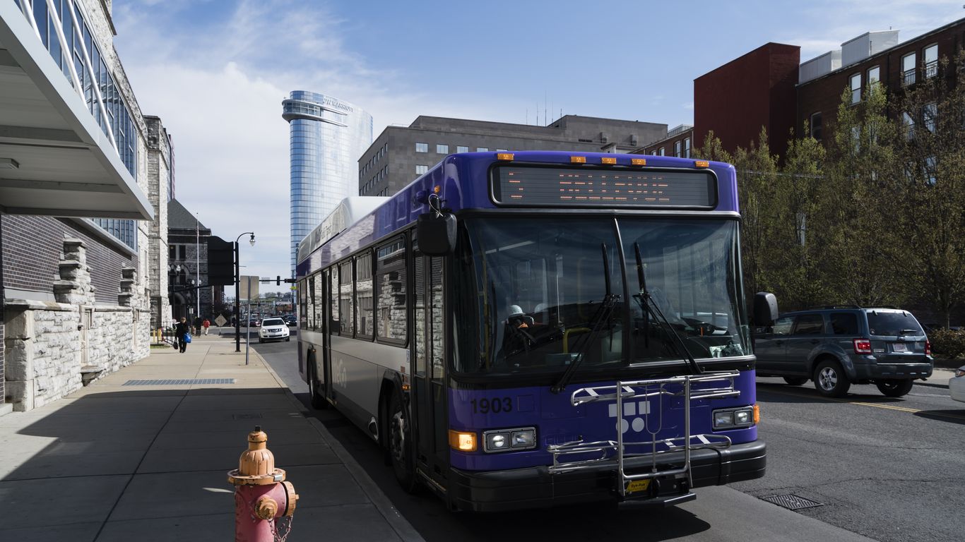 Nashville's free bus ride program off to strong start