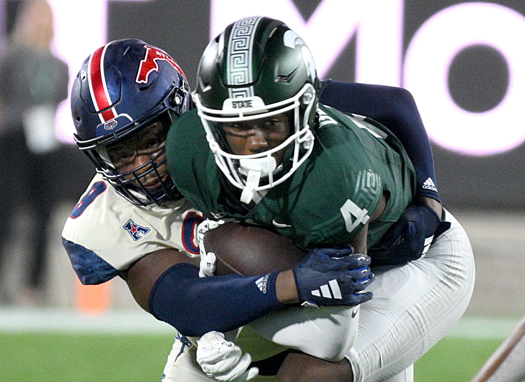 Former Michigan State wide receiver back in the transfer portal
