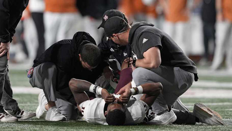 Mike Elko downplays Marcel Reed's ankle injury against the Texas Longhorns