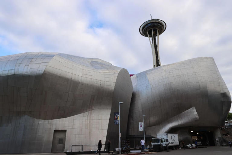 Frank Gehry, architect of Museum of Pop Culture, dead at 96