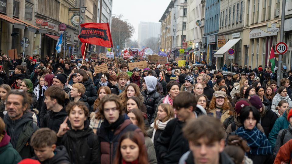 Los legisladores alemanes aprueban un plan para atraer más reclutas militares mientras Europa busca contrarrestar a Rusia