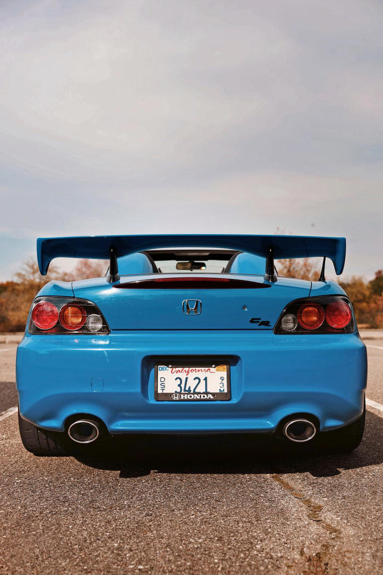 See every angle of the 2009 Honda S2000 CR