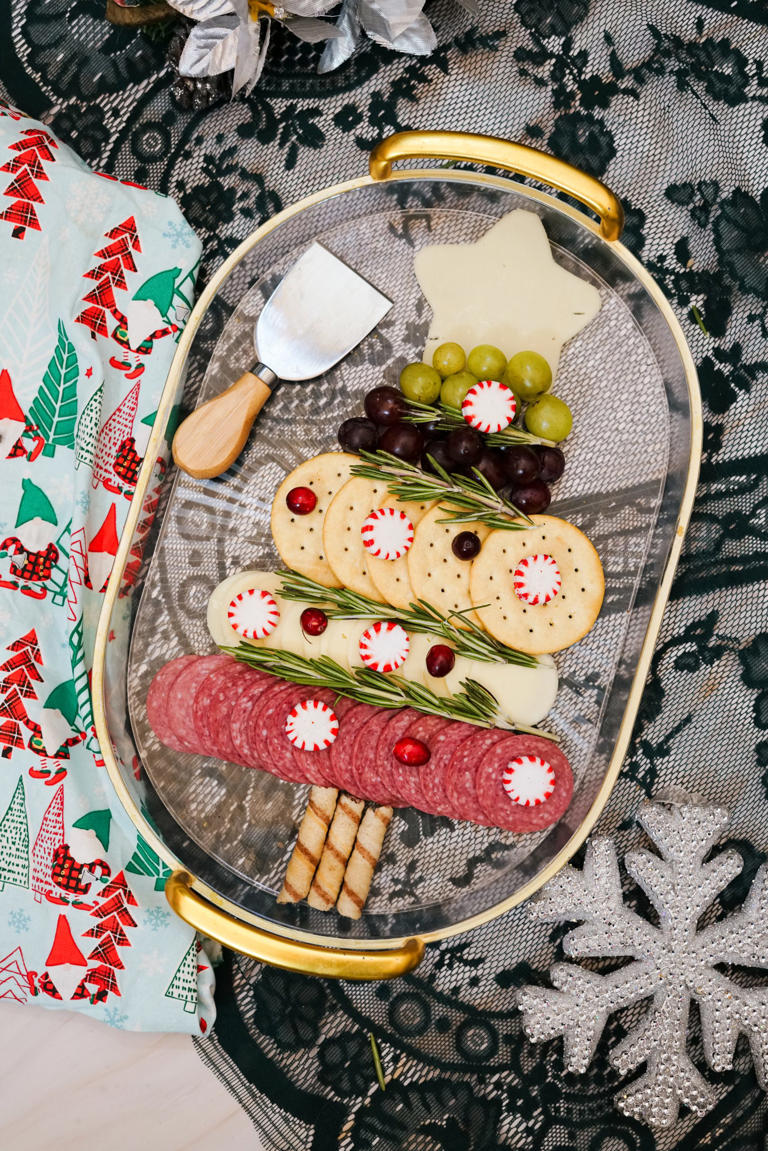 This Christmas tree charcuterie board steals the show