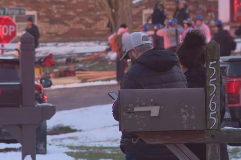 2 injured, 1 dead in Ohio trench collapse amid desperate dig for ...