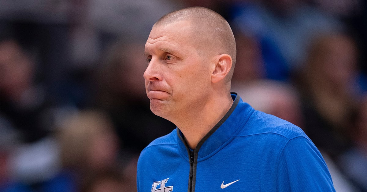 Mark Pope defiende a los aficionados de Kentucky que lo abuchean: ‘Increíblemente merecido’