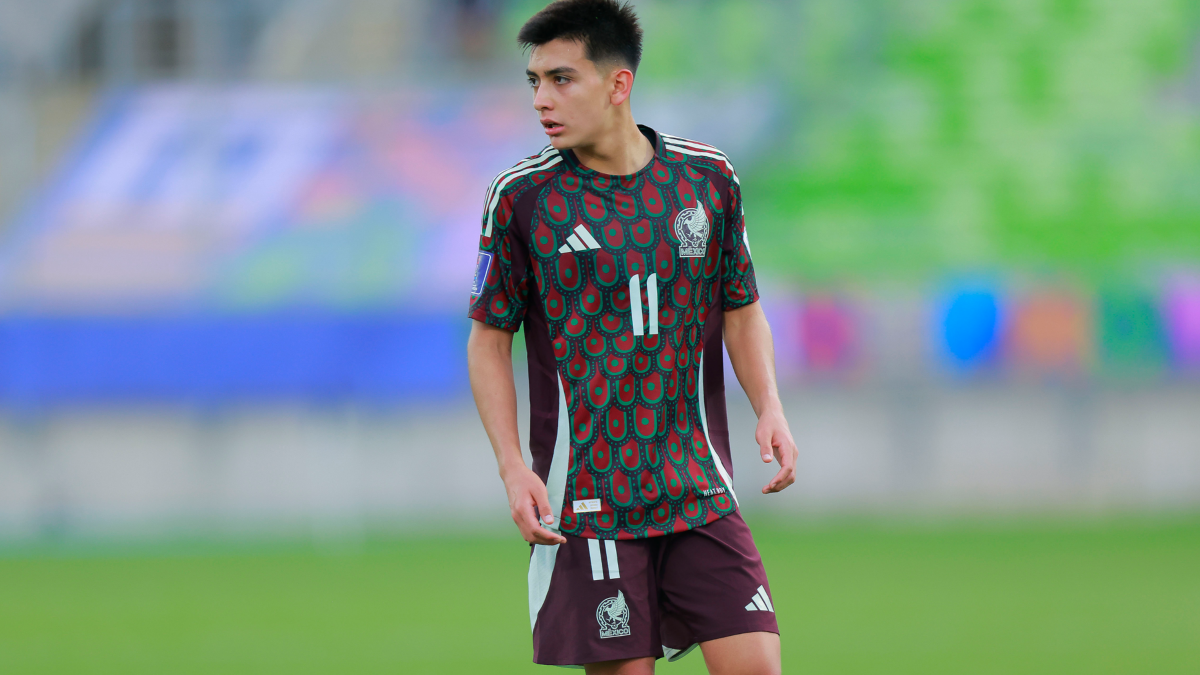 VALPARAISO, CHILE - OCTUBRE 4: Gilberto Mora () de Mexico durante el partido del Grupo C de la FIFA U-20 World Cup Chile 2025 en el Estadio Nacional Julio Martinez Pradanos el 4 de Octubre del 2025 en Valparaiso Chile. (Foto: Hugo Rivera/JAM MEDIA)