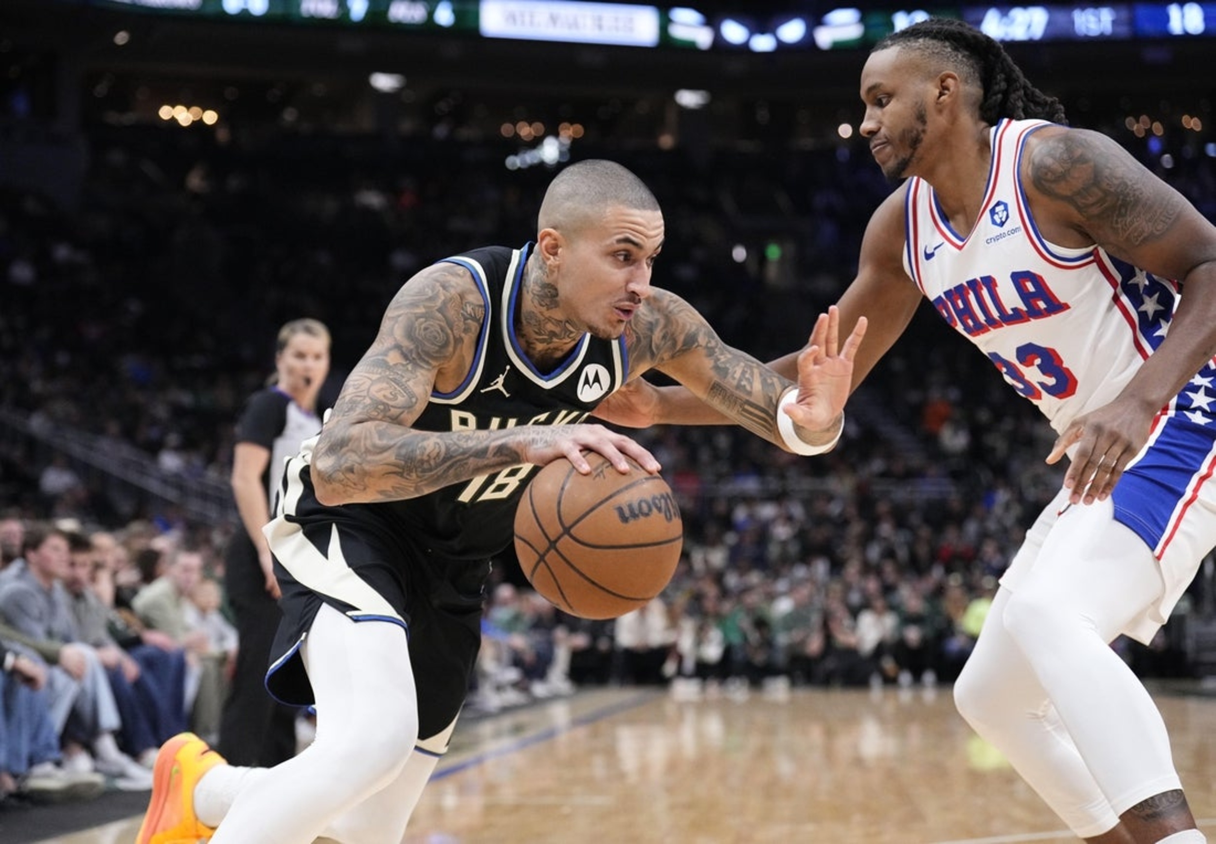 Reserves power 76ers to one-sided win over Bucks