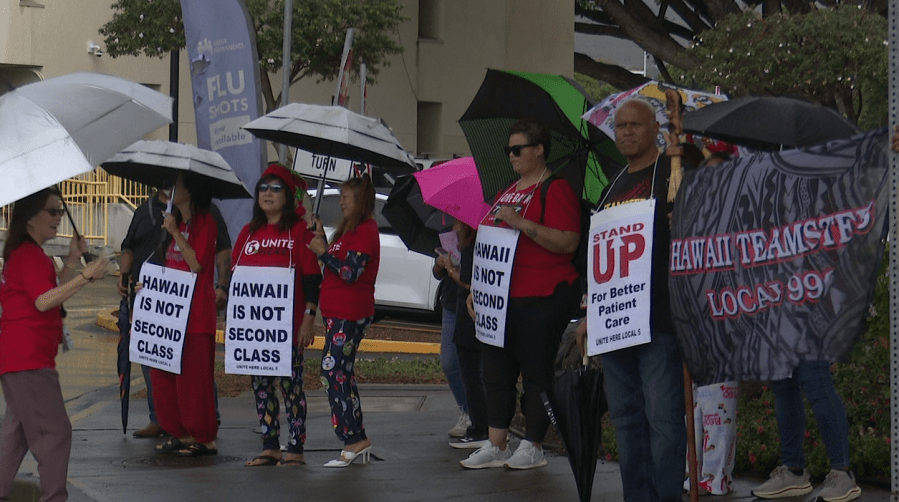 Kaiser workers rally for higher pay, contract talks continue
