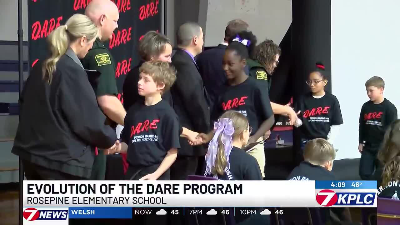 Rosepine Elementary students graduate from updated DARE program