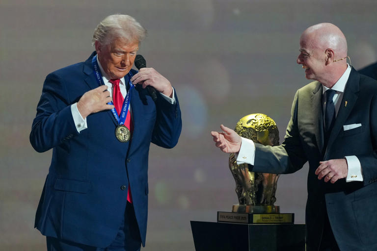 Trump se vuelca al ‘juego mundial’, la FIFA le cede el escenario