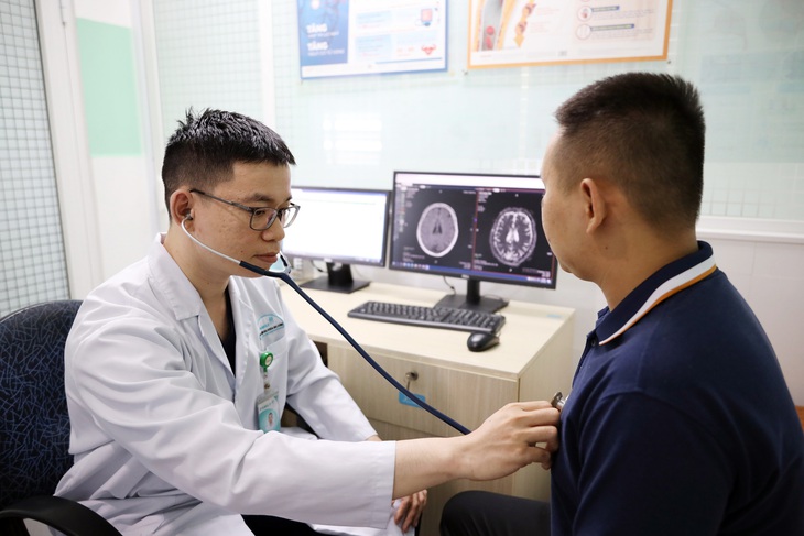 Nữ nhân viên y tế 28 tuổi đột ngột tử vong, bác sĩ cảnh báo trẻ hóa ở người bệnh nhồi máu cơ tim