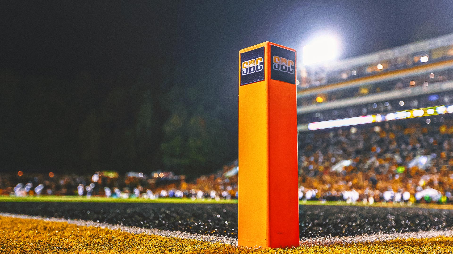 JMU fans warned to stop throwing snowballs at Troy in Sun Belt title game