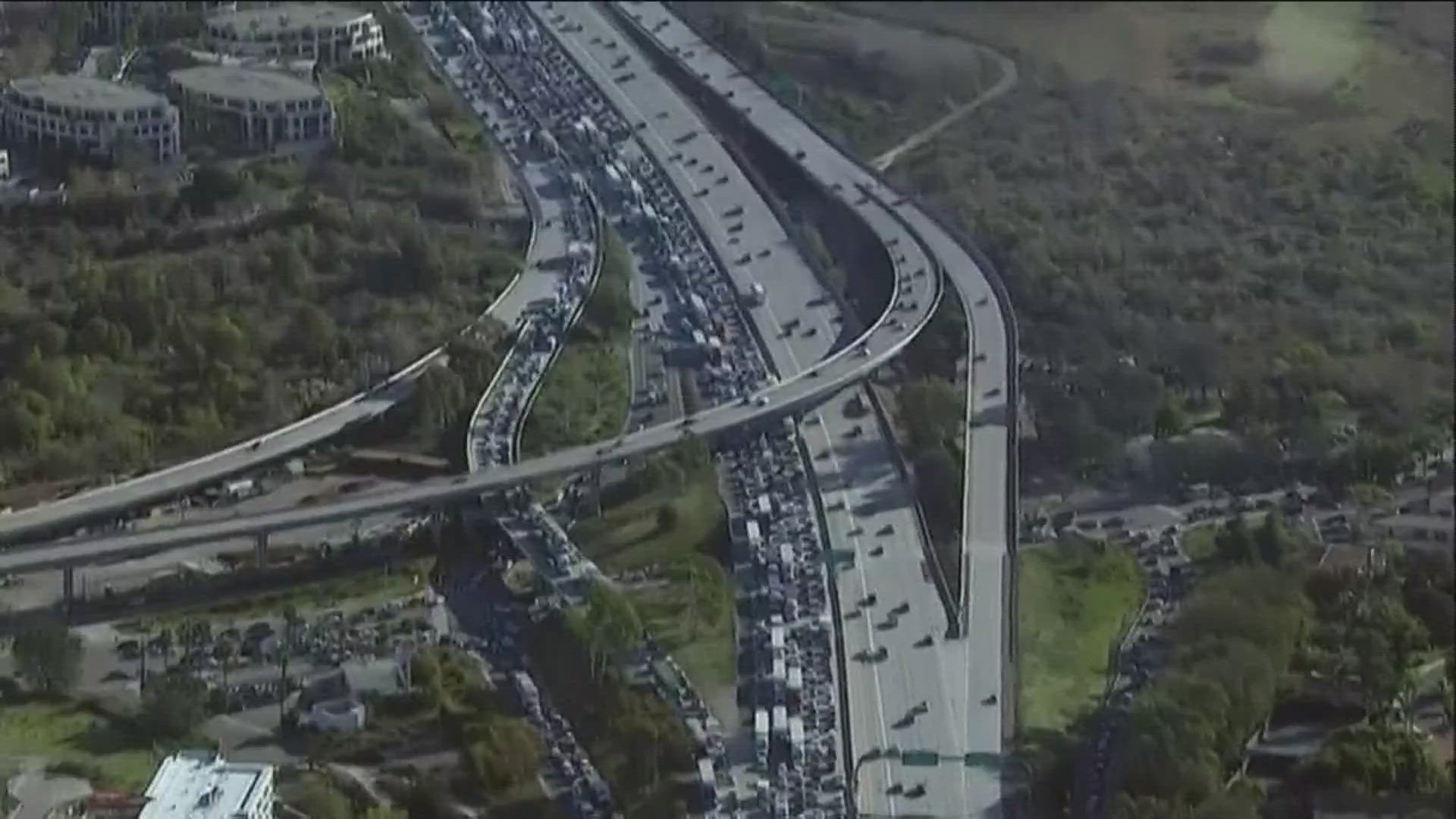 Major traffic pileup continues to grow on Interstate 5 near Del Mar ...