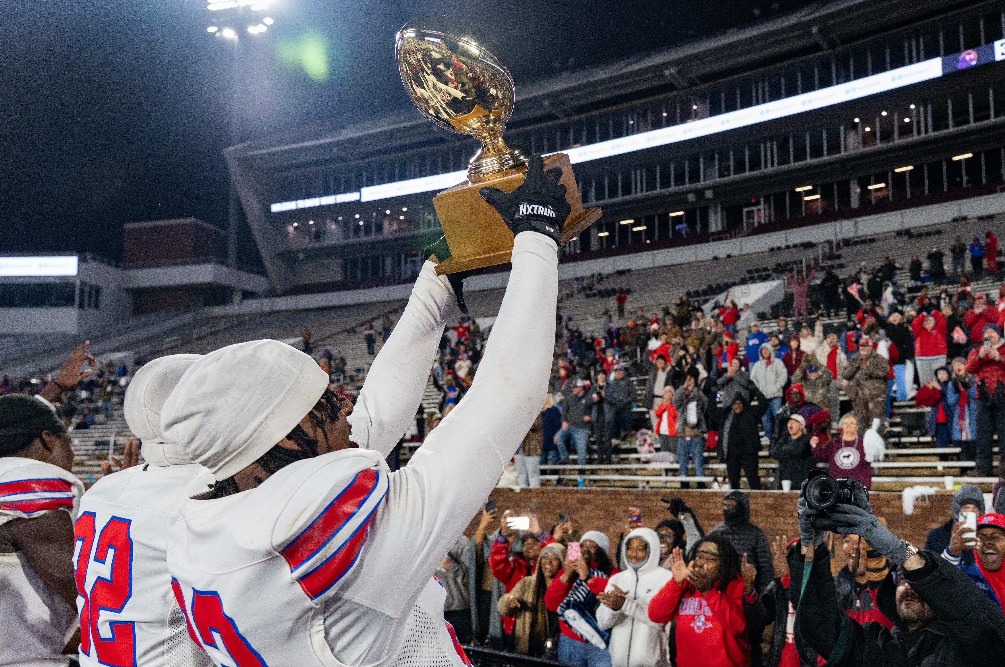 Warren Central, Nash Morgan drops Hattiesburg in MHSAA 6A football ...