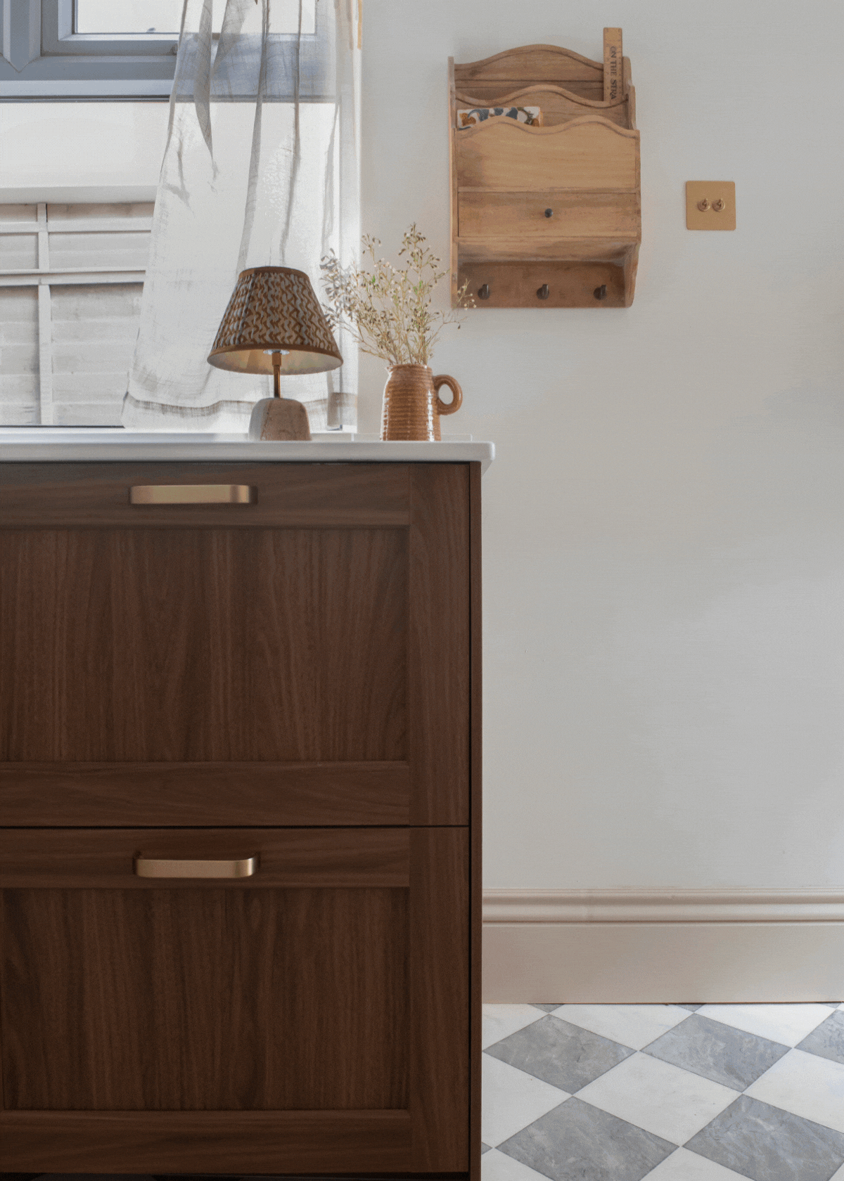 Before and after — you'd never guess this timeless kitchen makeover was ...