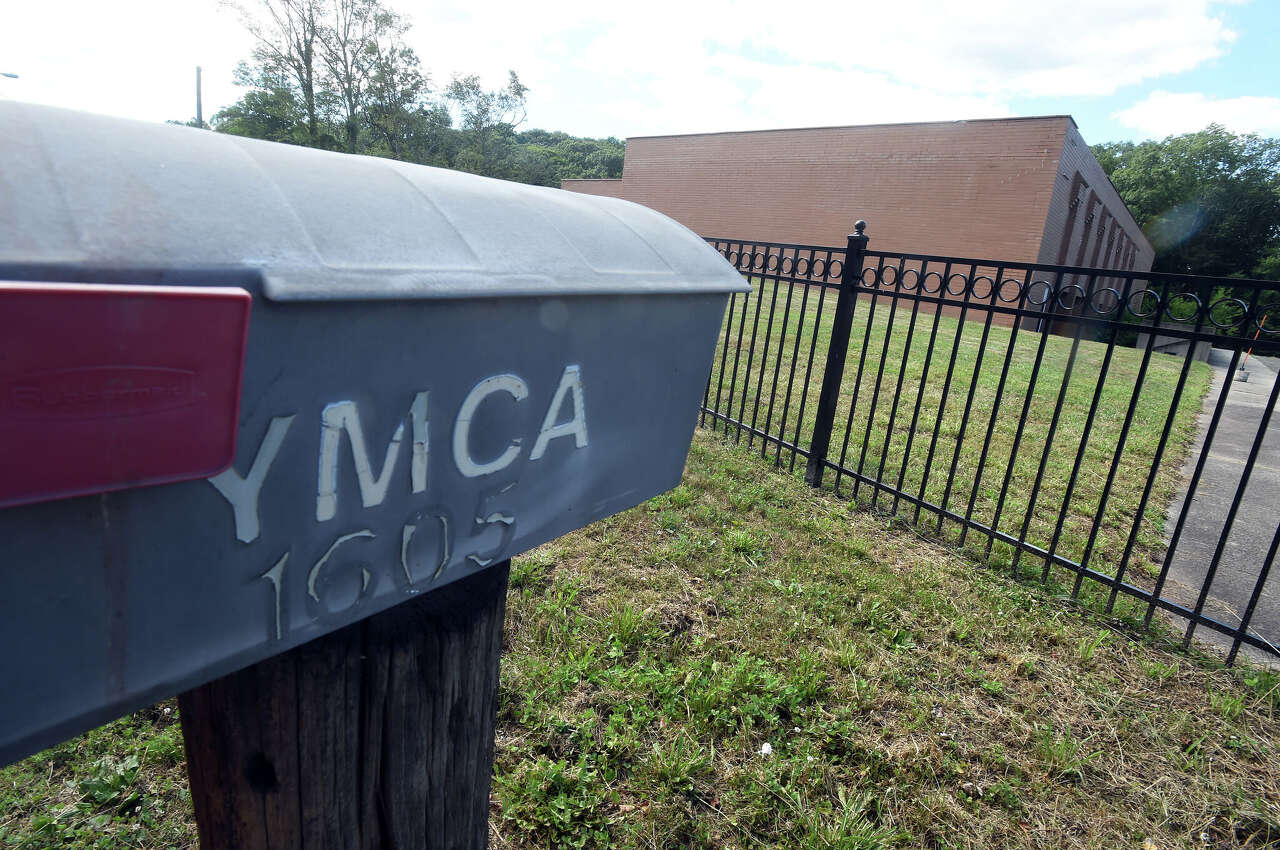 Developer seeking 99 apartments on Hamden-North Haven Y property offers changes