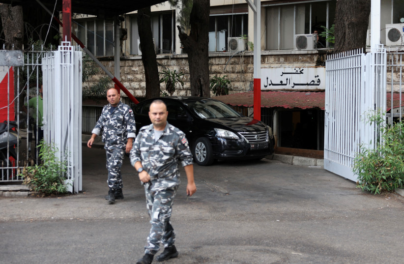 Hombre libanés acusado de asesinar a su esposa siria y torturarla con aceite hirviendo