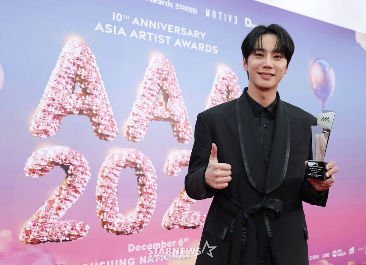 이준영 AAA 2025 베스트엑터 수상 포토