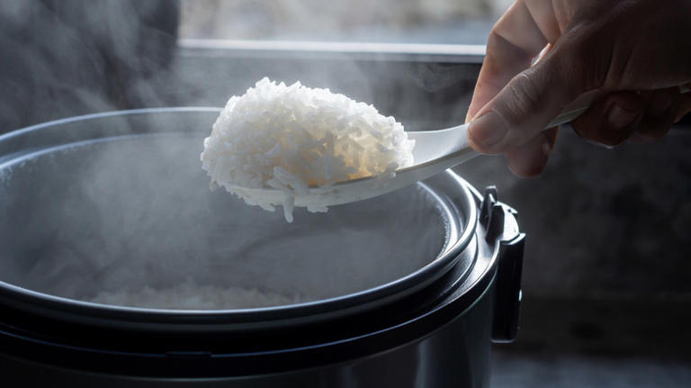 You shouldn't treat jasmine rice like any old white rice. Here's why