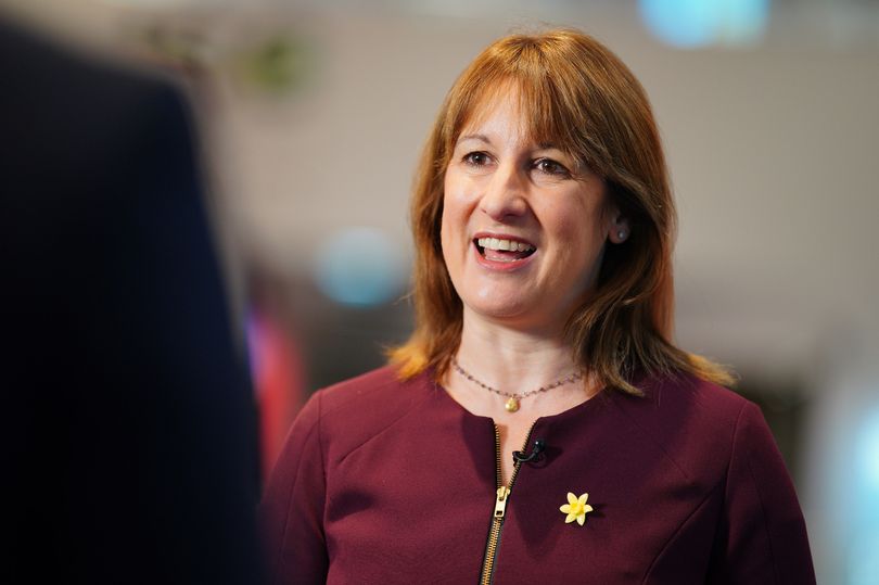 Rachel Reeves universal credit rule change to give households £293 a ...