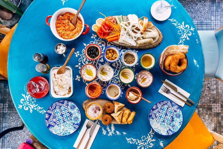 5 healthy food trends nutrition experts predict will be big in 2026