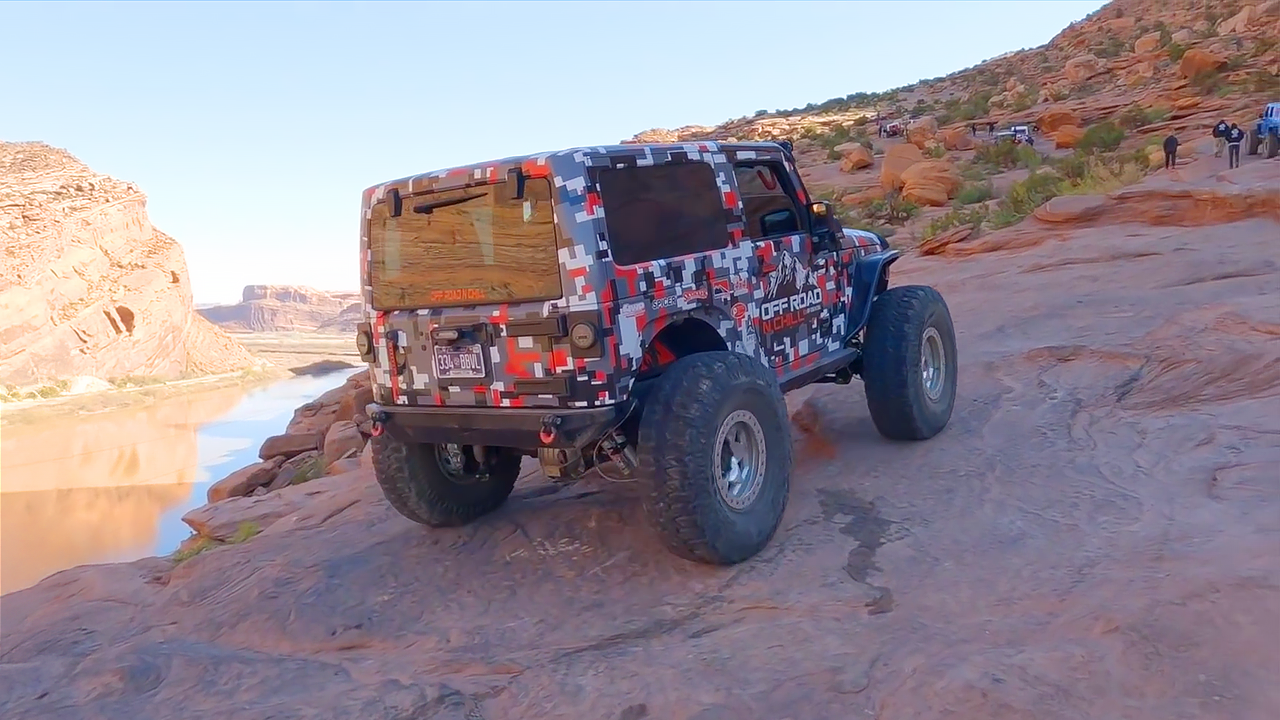 Unexpected obstacles on the Moab rim trail