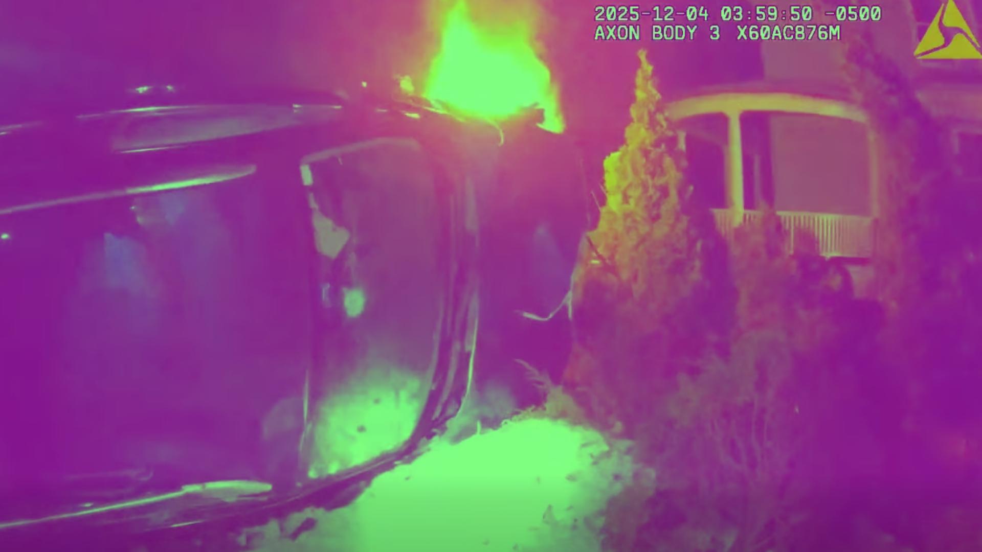 Police body cam: Officers rescue driver from burning car after crash ...