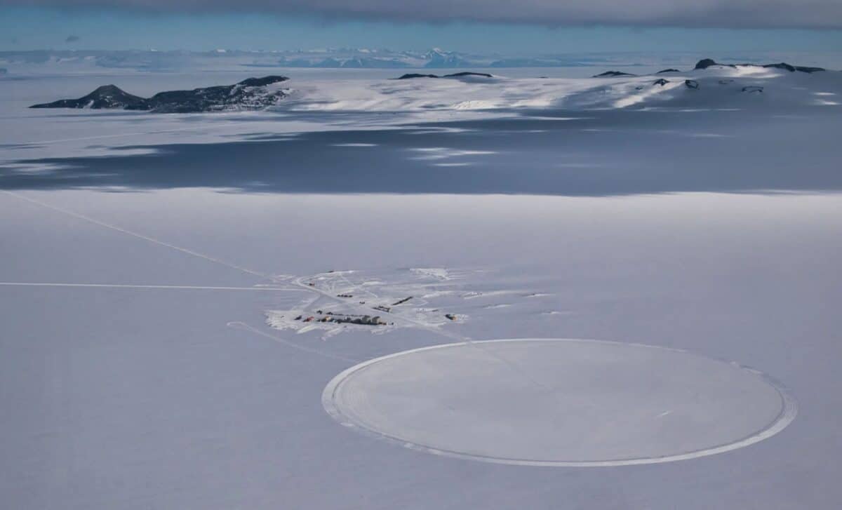 AA1RR0Qs Two NASA balloons are heading to Antarctica — here’s what they’re searching for!