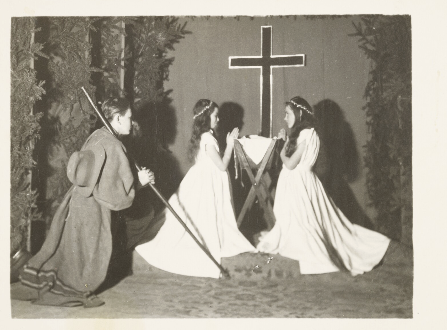 Vintange German Christmas pageant photos that will put you in the ...