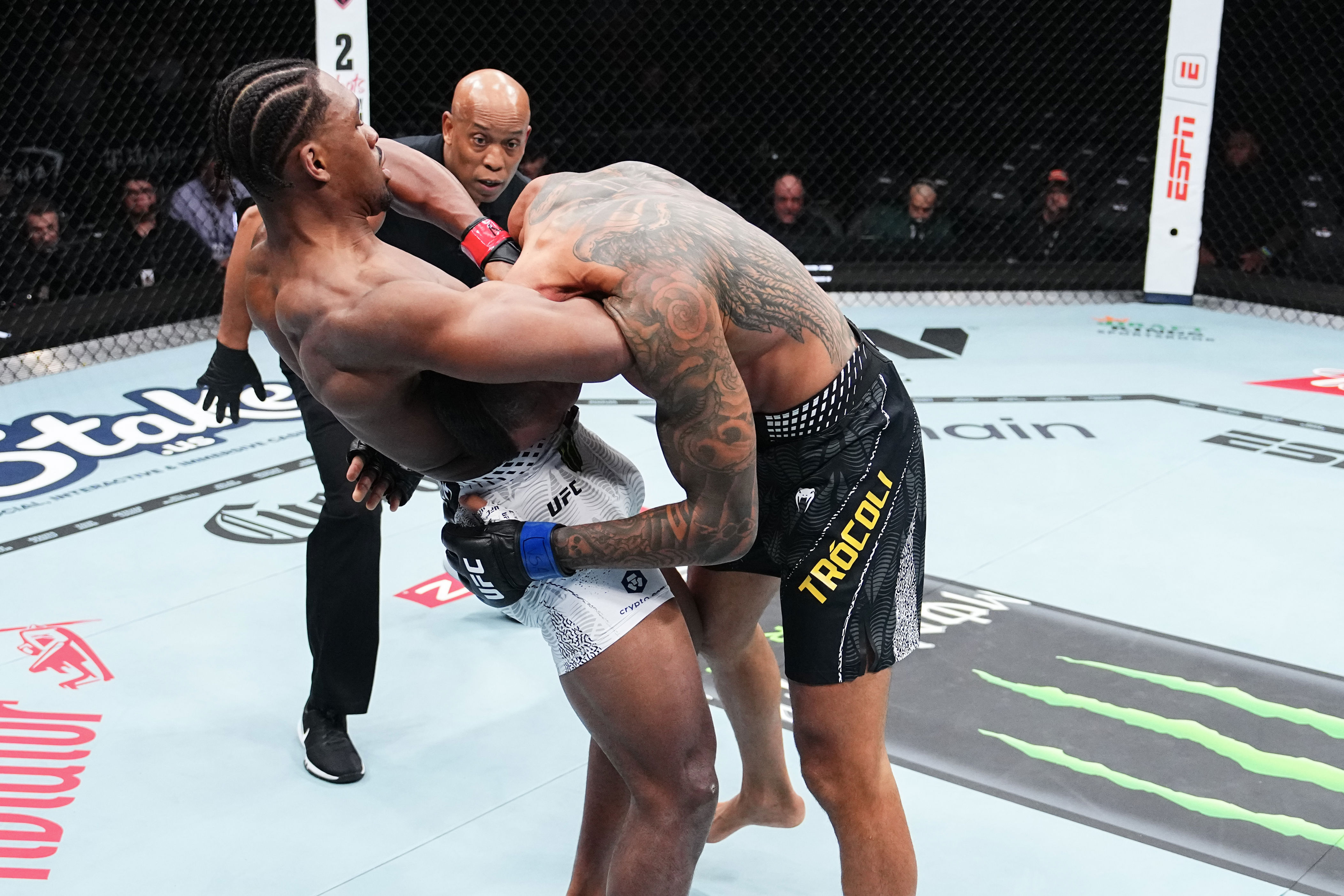 Mansur Abdul-Malik vs. Dustin Stoltzfus: Odds, full fight preview and prediction | UFC 330