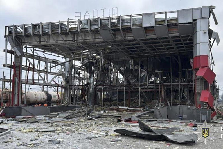 Rusia ataca a Ucrania con drones y misiles en medio de conversaciones de paz