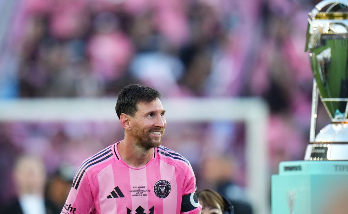 Lionel Messi levanta la Copa MLS 2025: cómo se compara su récord en finales con el de Cristiano Ronaldo