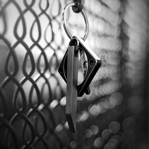 AA1RRDcl 60 weird things under $20 that are actually badass