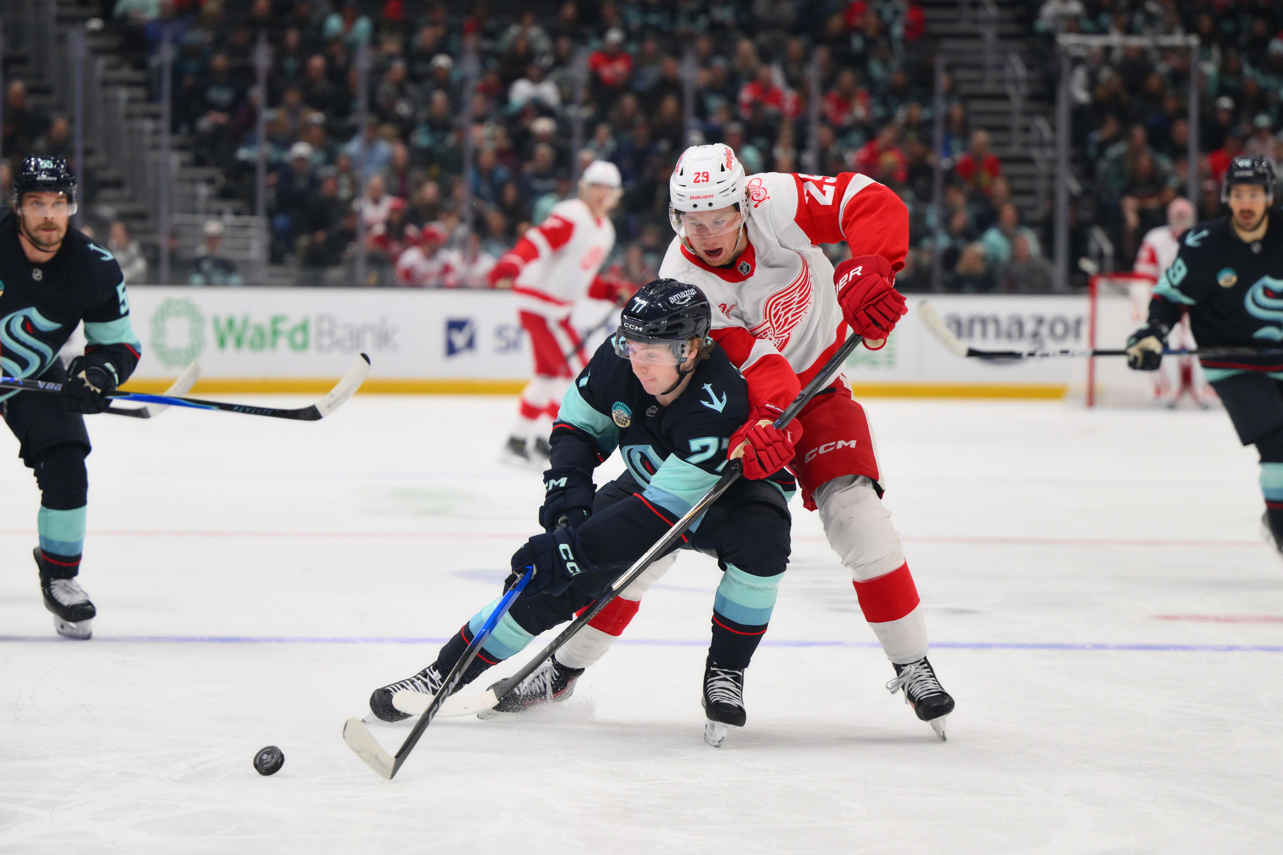 Patrick Kane nets goal No. 497 as Detroit Red Wings kick Kraken, 4-3