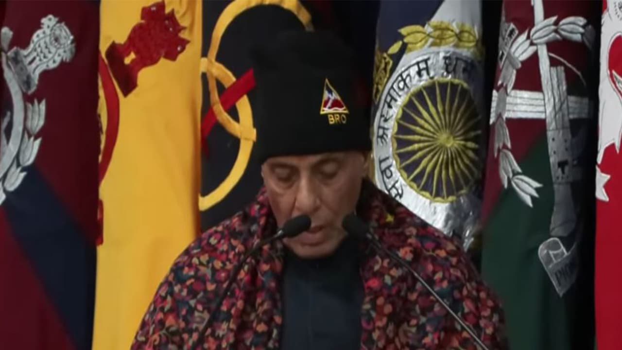 125 BRO projects a tribute to brave soldiers: Rajnath Singh in Leh